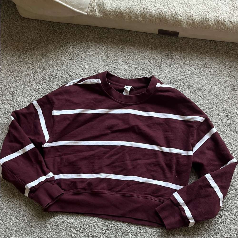 Perfect oversized cropped crewneck - very gently worn